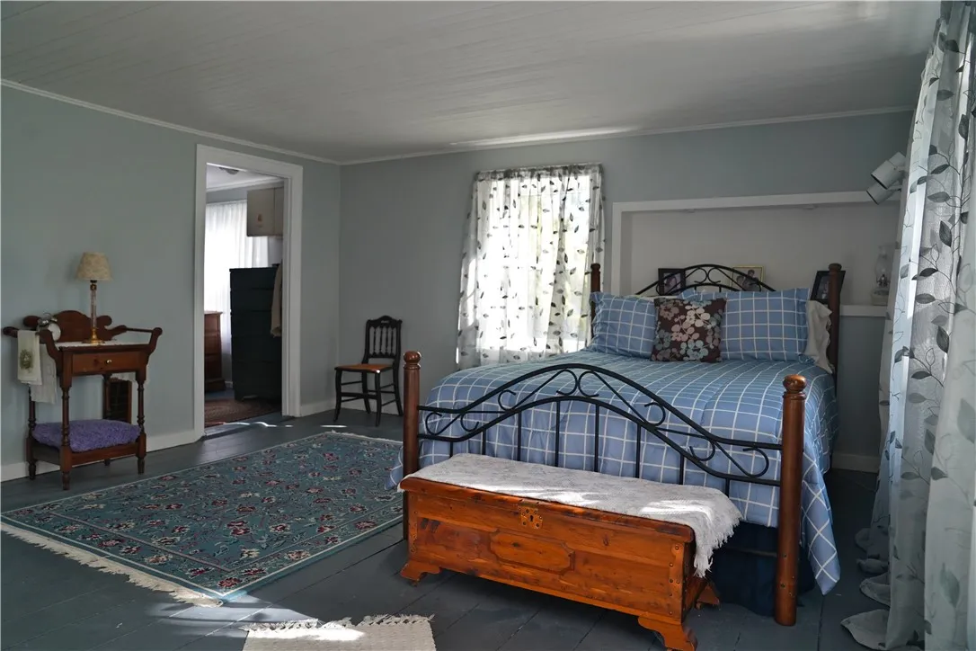 4804 Kyte Road, Farmington, New York 14548, Farmington, New York 14548, 3 Bedrooms Bedrooms, 11 Rooms Rooms,2 BathroomsBathrooms,Residential,For Sale,4804 Kyte Road, Farmington, New York 14548,R1627482
