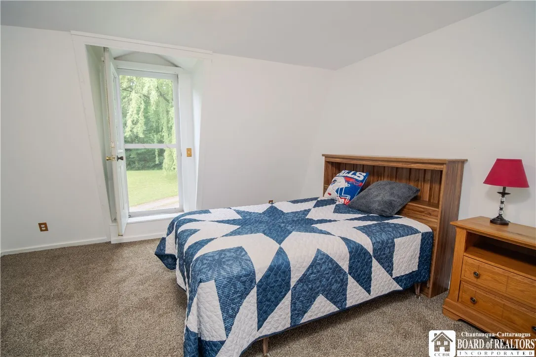 4545 Webster Road, Pomfret, New York 14063, Pomfret, New York 14063, 4 Bedrooms Bedrooms, 9 Rooms Rooms,2 BathroomsBathrooms,Residential,For Sale,4545 Webster Road, Pomfret, New York 14063,R1627463