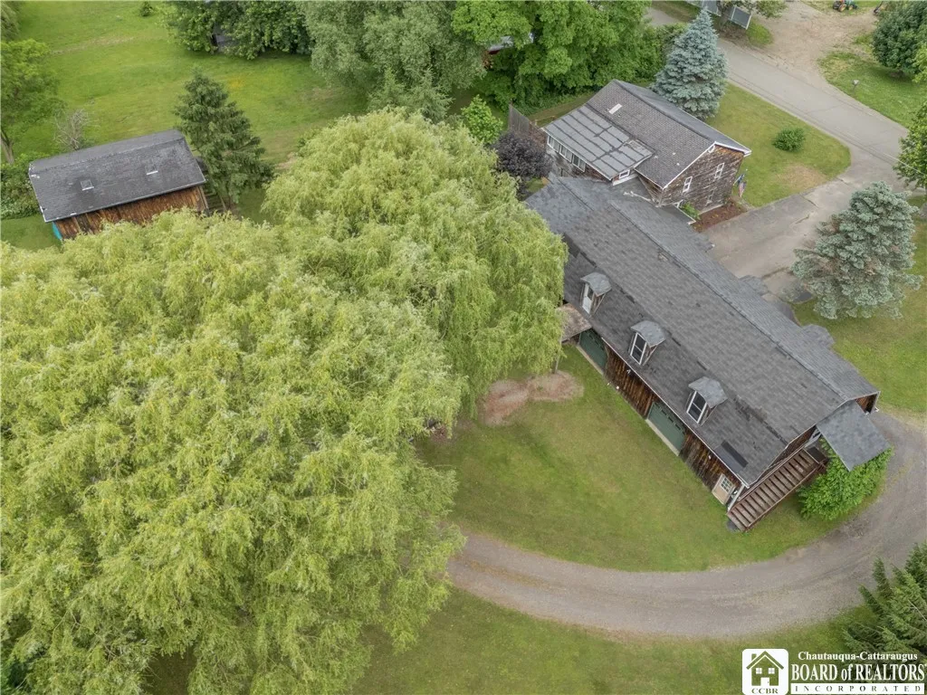 4545 Webster Road, Pomfret, New York 14063, Pomfret, New York 14063, 4 Bedrooms Bedrooms, 9 Rooms Rooms,2 BathroomsBathrooms,Residential,For Sale,4545 Webster Road, Pomfret, New York 14063,R1627463