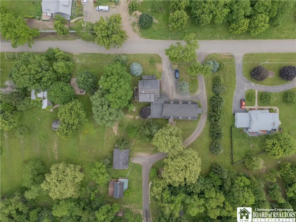 4545 Webster Road, Pomfret, New York 14063, Pomfret, New York 14063, 4 Bedrooms Bedrooms, 9 Rooms Rooms,2 BathroomsBathrooms,Residential,For Sale,4545 Webster Road, Pomfret, New York 14063,R1627463