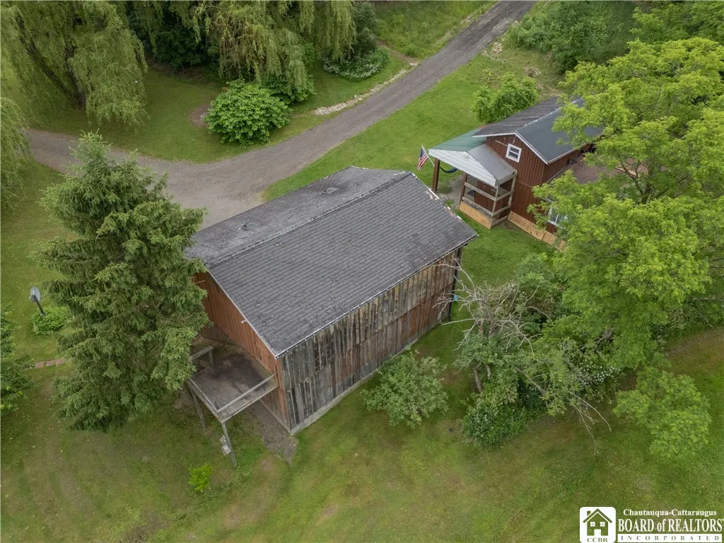 4545 Webster Road, Pomfret, New York 14063, Pomfret, New York 14063, 4 Bedrooms Bedrooms, 9 Rooms Rooms,2 BathroomsBathrooms,Residential,For Sale,4545 Webster Road, Pomfret, New York 14063,R1627463