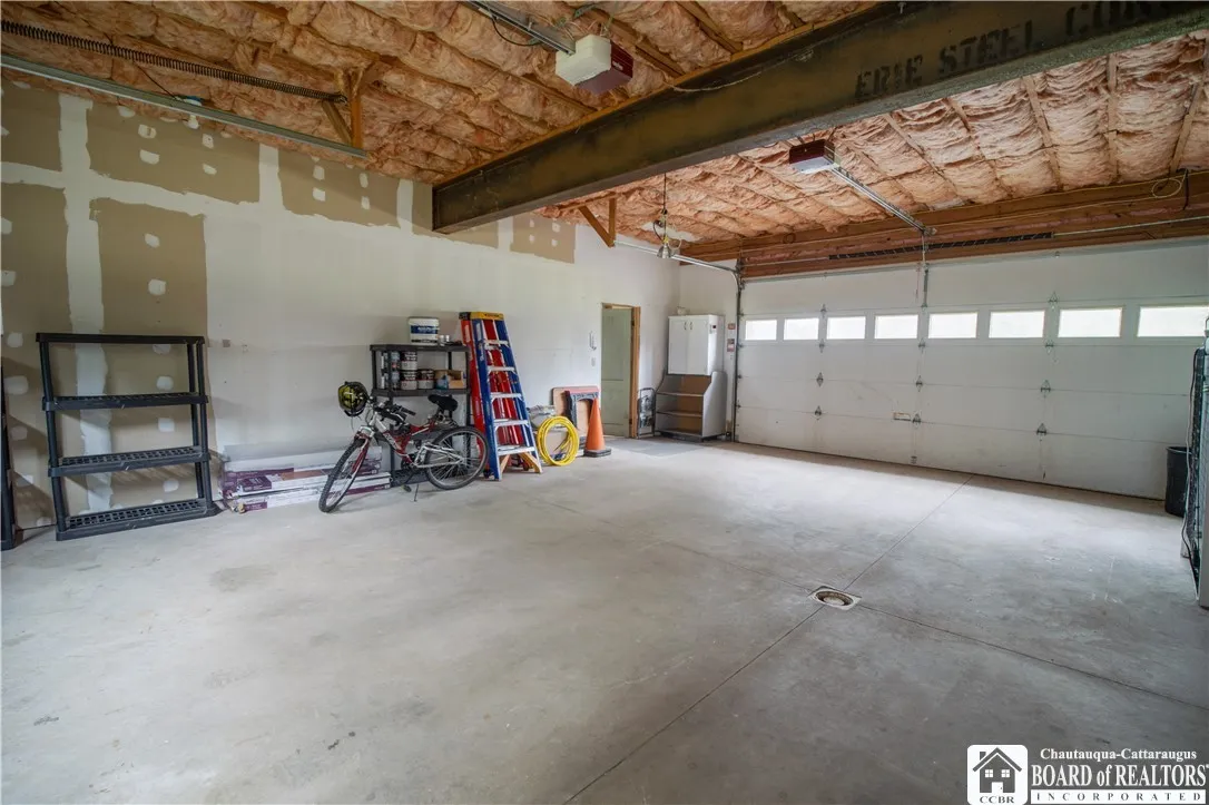 4545 Webster Road, Pomfret, New York 14063, Pomfret, New York 14063, 4 Bedrooms Bedrooms, 9 Rooms Rooms,2 BathroomsBathrooms,Residential,For Sale,4545 Webster Road, Pomfret, New York 14063,R1627463