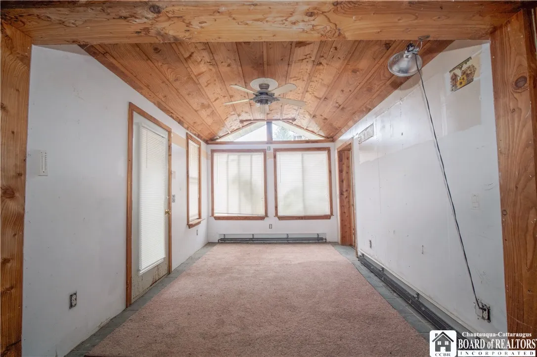 4545 Webster Road, Pomfret, New York 14063, Pomfret, New York 14063, 4 Bedrooms Bedrooms, 9 Rooms Rooms,2 BathroomsBathrooms,Residential,For Sale,4545 Webster Road, Pomfret, New York 14063,R1627463