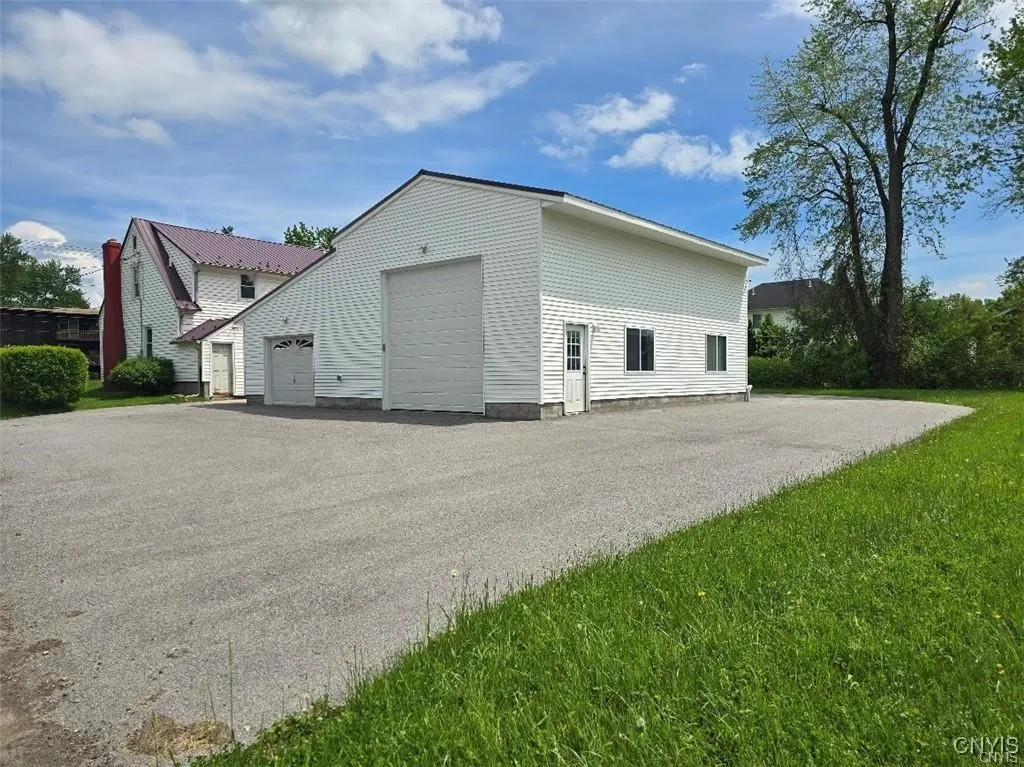 343 North Peterboro Street, Lenox, New York 13032, Lenox, New York 13032, ,Commercial Sale,For Sale,343 North Peterboro Street, Lenox, New York 13032,S1627131
