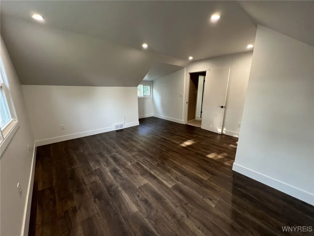 450 Barton Drive, Lewiston, New York 14092, Lewiston, New York 14092, 4 Bedrooms Bedrooms, 10 Rooms Rooms,2 BathroomsBathrooms,Residential,For Sale,450 Barton Drive, Lewiston, New York 14092,B1627488