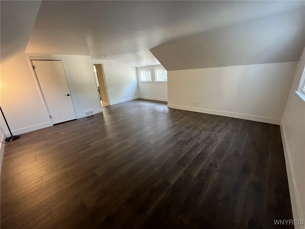 450 Barton Drive, Lewiston, New York 14092, Lewiston, New York 14092, 4 Bedrooms Bedrooms, 10 Rooms Rooms,2 BathroomsBathrooms,Residential,For Sale,450 Barton Drive, Lewiston, New York 14092,B1627488