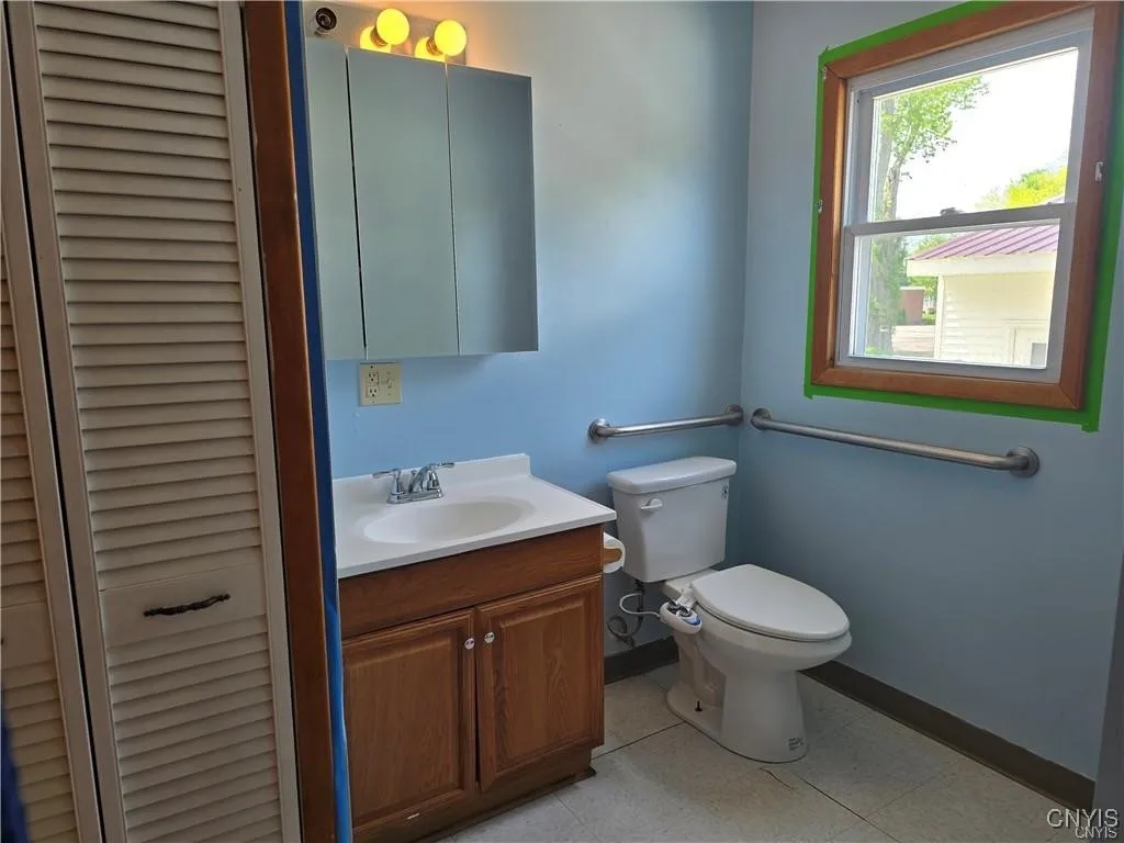 343 North Peterboro Street, Lenox, New York 13032, Lenox, New York 13032, 3 Bedrooms Bedrooms, 7 Rooms Rooms,1 BathroomBathrooms,Residential,For Sale,343 North Peterboro Street, Lenox, New York 13032,S1626900
