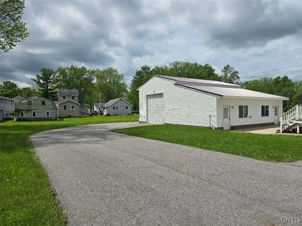 343 North Peterboro Street, Lenox, New York 13032, Lenox, New York 13032, 3 Bedrooms Bedrooms, 7 Rooms Rooms,1 BathroomBathrooms,Residential,For Sale,343 North Peterboro Street, Lenox, New York 13032,S1626900