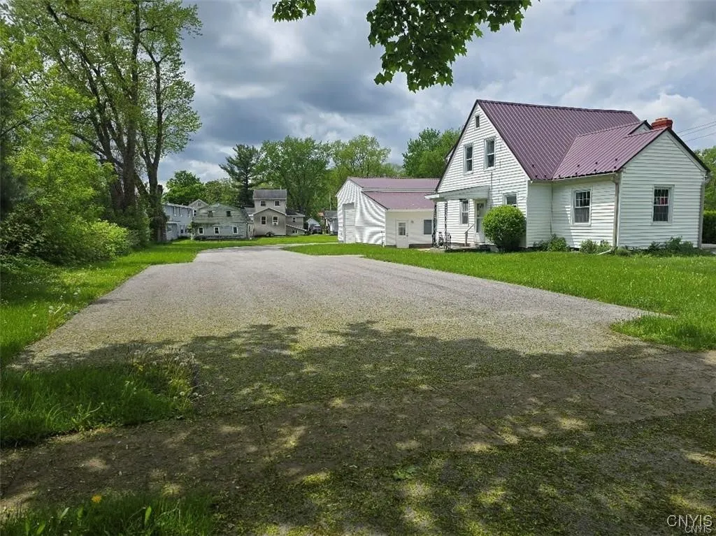 343 North Peterboro Street, Lenox, New York 13032, Lenox, New York 13032, 3 Bedrooms Bedrooms, 7 Rooms Rooms,1 BathroomBathrooms,Residential,For Sale,343 North Peterboro Street, Lenox, New York 13032,S1626900