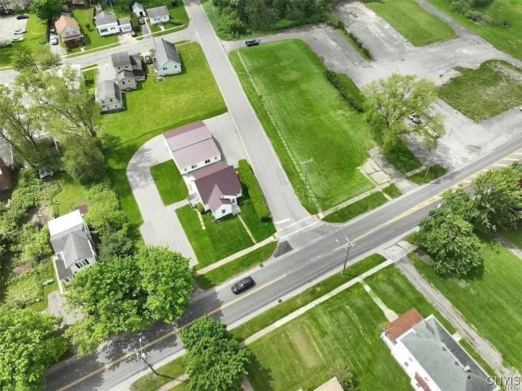 343 North Peterboro Street, Lenox, New York 13032, Lenox, New York 13032, 3 Bedrooms Bedrooms, 7 Rooms Rooms,1 BathroomBathrooms,Residential,For Sale,343 North Peterboro Street, Lenox, New York 13032,S1626900