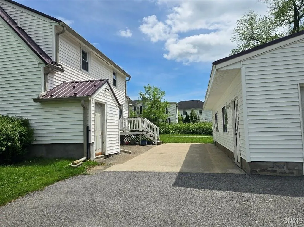 343 North Peterboro Street, Lenox, New York 13032, Lenox, New York 13032, 3 Bedrooms Bedrooms, 7 Rooms Rooms,1 BathroomBathrooms,Residential,For Sale,343 North Peterboro Street, Lenox, New York 13032,S1626900