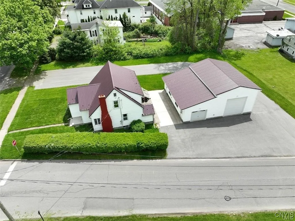 343 North Peterboro Street, Lenox, New York 13032, Lenox, New York 13032, 3 Bedrooms Bedrooms, 7 Rooms Rooms,1 BathroomBathrooms,Residential,For Sale,343 North Peterboro Street, Lenox, New York 13032,S1626900
