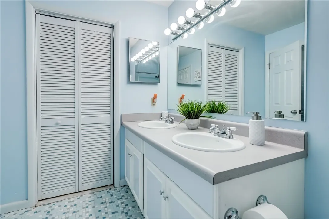 780 Eastbrooke Lane, Brighton, New York 14618, Brighton, New York 14618, 2 Bedrooms Bedrooms, 5 Rooms Rooms,1 BathroomBathrooms,Residential,For Sale,780 Eastbrooke Lane, Brighton, New York 14618,R1627474