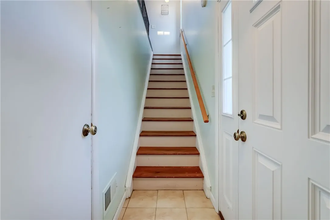 780 Eastbrooke Lane, Brighton, New York 14618, Brighton, New York 14618, 2 Bedrooms Bedrooms, 5 Rooms Rooms,1 BathroomBathrooms,Residential,For Sale,780 Eastbrooke Lane, Brighton, New York 14618,R1627474