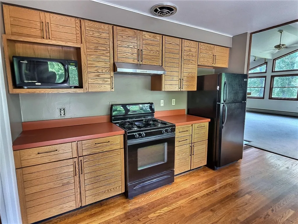 556 Main Street, Ledyard, New York 13026, Ledyard, New York 13026, 4 Bedrooms Bedrooms, 9 Rooms Rooms,2 BathroomsBathrooms,Residential,For Sale,556 Main Street, Ledyard, New York 13026,R1627221