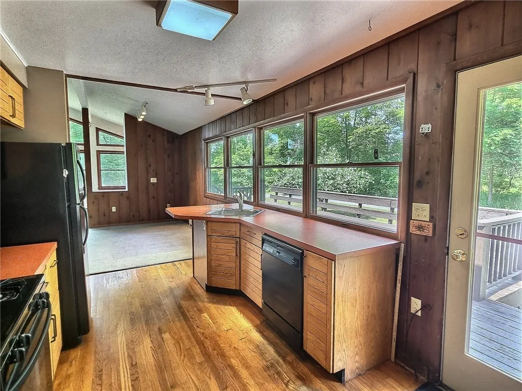 556 Main Street, Ledyard, New York 13026, Ledyard, New York 13026, 4 Bedrooms Bedrooms, 9 Rooms Rooms,2 BathroomsBathrooms,Residential,For Sale,556 Main Street, Ledyard, New York 13026,R1627221