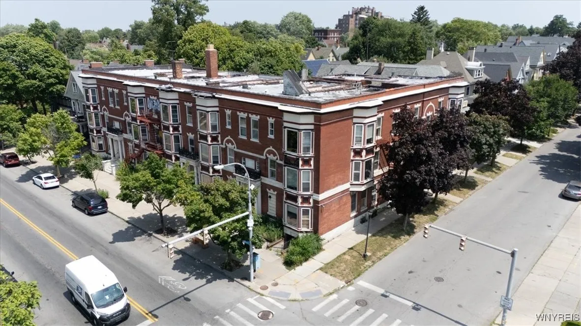 597-605 Elmwood Avenue, Buffalo, New York 14222, Buffalo, New York 14222, ,Commercial Sale,For Sale,597-605 Elmwood Avenue, Buffalo, New York 14222,B1627464