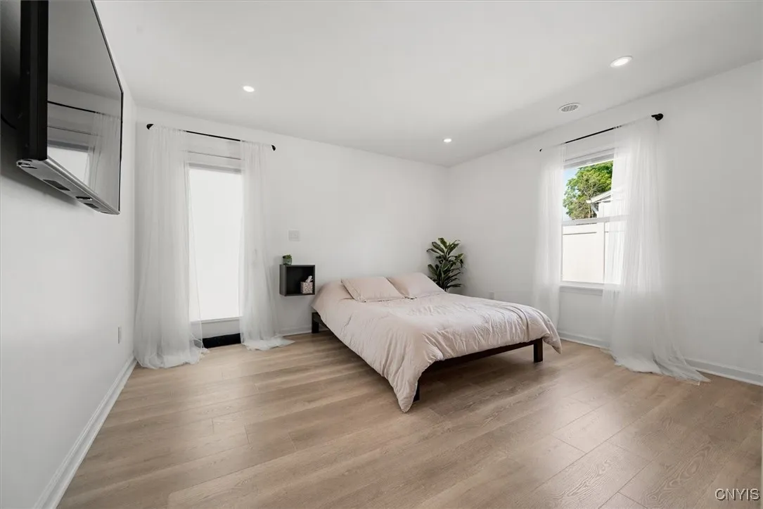 1216 Crestview Avenue, Utica, New York 13502, Utica, New York 13502, 2 Bedrooms Bedrooms, 5 Rooms Rooms,1 BathroomBathrooms,Residential,For Sale,1216 Crestview Avenue, Utica, New York 13502,S1625853