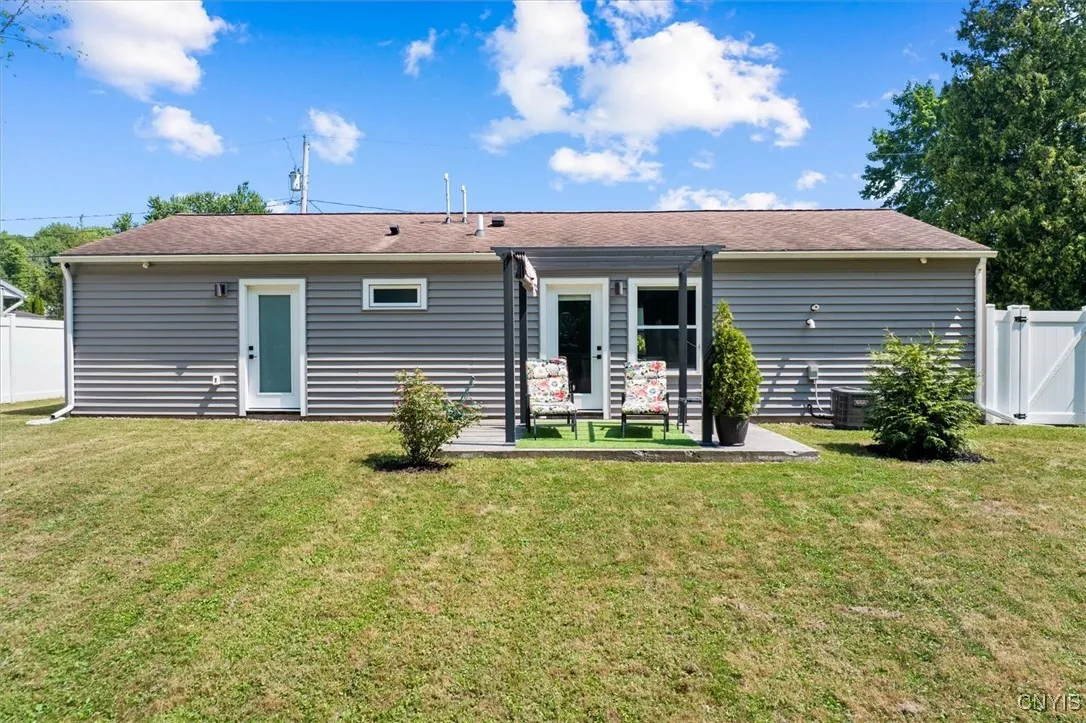 1216 Crestview Avenue, Utica, New York 13502, Utica, New York 13502, 2 Bedrooms Bedrooms, 5 Rooms Rooms,1 BathroomBathrooms,Residential,For Sale,1216 Crestview Avenue, Utica, New York 13502,S1625853