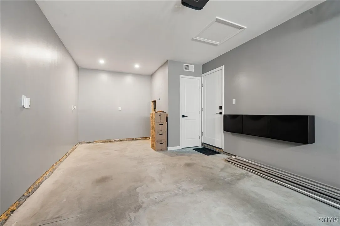 1216 Crestview Avenue, Utica, New York 13502, Utica, New York 13502, 2 Bedrooms Bedrooms, 5 Rooms Rooms,1 BathroomBathrooms,Residential,For Sale,1216 Crestview Avenue, Utica, New York 13502,S1625853