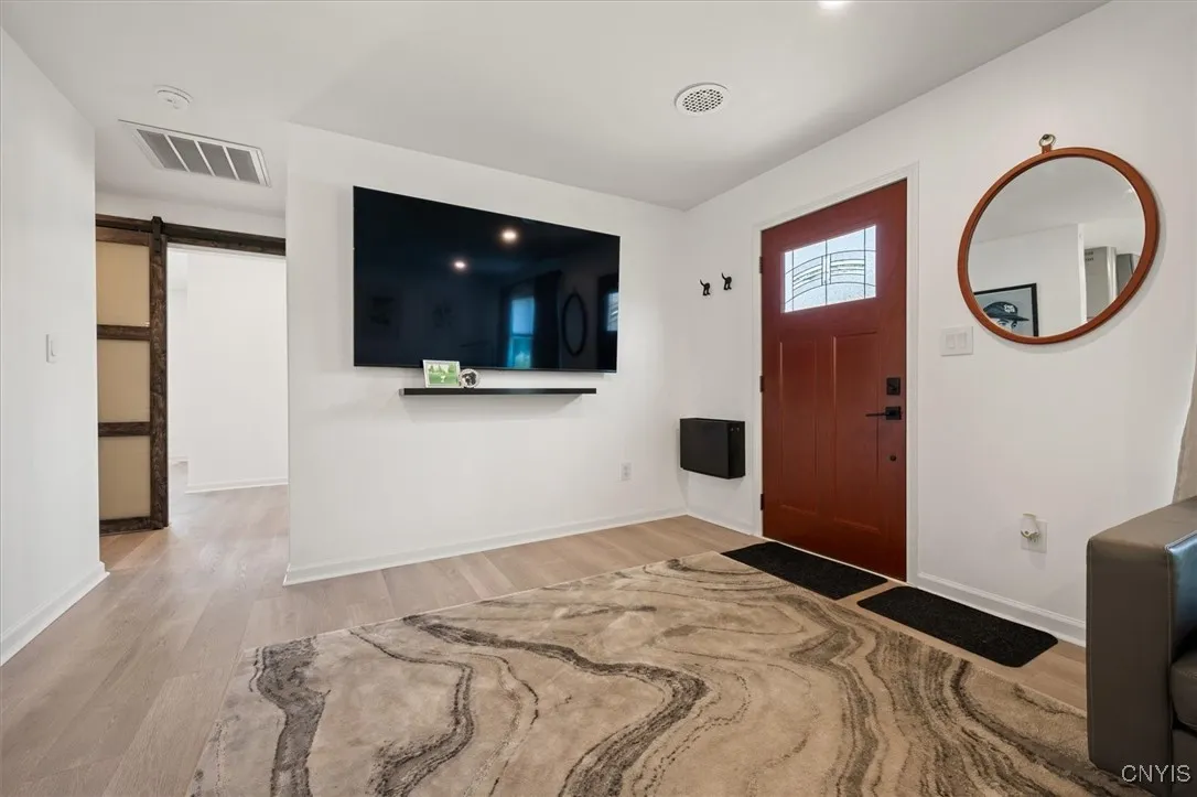 1216 Crestview Avenue, Utica, New York 13502, Utica, New York 13502, 2 Bedrooms Bedrooms, 5 Rooms Rooms,1 BathroomBathrooms,Residential,For Sale,1216 Crestview Avenue, Utica, New York 13502,S1625853