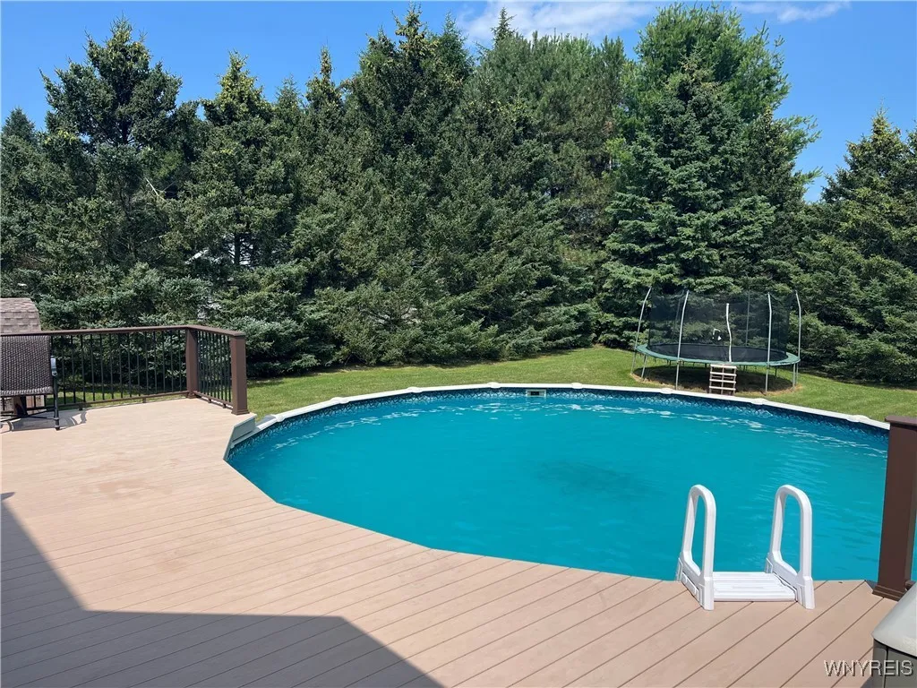 2 Shannon Crescent, Ogden, New York 14559, Ogden, New York 14559, 3 Bedrooms Bedrooms, 12 Rooms Rooms,3 BathroomsBathrooms,Residential,For Sale,2 Shannon Crescent, Ogden, New York 14559,B1626814
