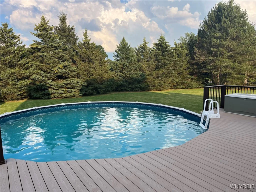 2 Shannon Crescent, Ogden, New York 14559, Ogden, New York 14559, 3 Bedrooms Bedrooms, 12 Rooms Rooms,3 BathroomsBathrooms,Residential,For Sale,2 Shannon Crescent, Ogden, New York 14559,B1626814