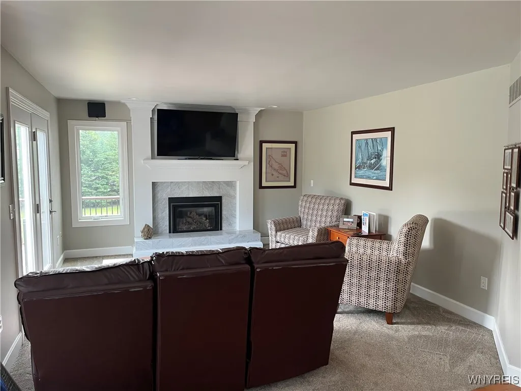 2 Shannon Crescent, Ogden, New York 14559, Ogden, New York 14559, 3 Bedrooms Bedrooms, 12 Rooms Rooms,3 BathroomsBathrooms,Residential,For Sale,2 Shannon Crescent, Ogden, New York 14559,B1626814