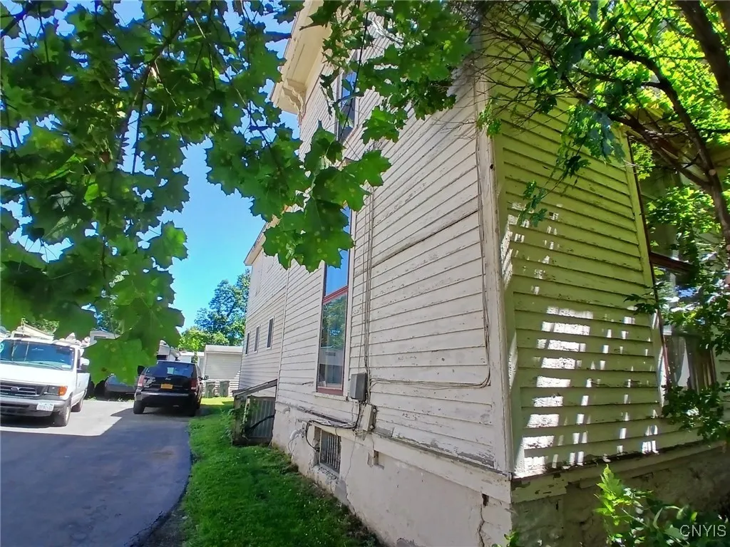 308 West Embargo Street, Rome, New York 13440, Rome, New York 13440, 3 Bedrooms Bedrooms, ,2 BathroomsBathrooms,Residential,For Sale,308 West Embargo Street, Rome, New York 13440,S1627497