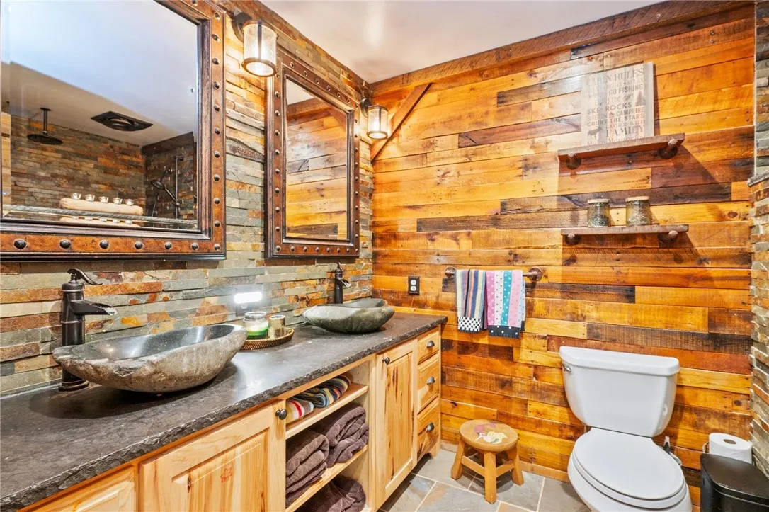 637 Hahnel Road, Varick, New York 14541, Varick, New York 14541, 3 Bedrooms Bedrooms, 11 Rooms Rooms,2 BathroomsBathrooms,Residential,For Sale,637 Hahnel Road, Varick, New York 14541,R1627467