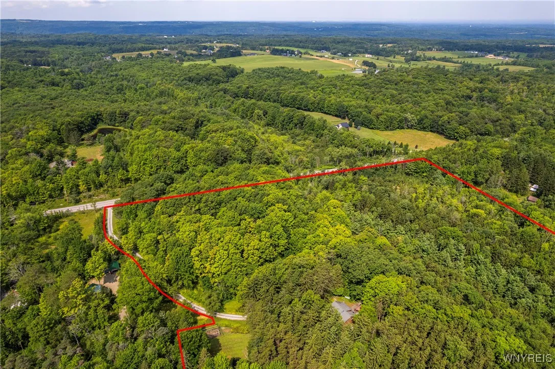 2054 Center St Street, Aurora, New York 14052, Aurora, New York 14052, 3 Bedrooms Bedrooms, 9 Rooms Rooms,2 BathroomsBathrooms,Residential,Closed,2054 Center St Street, Aurora, New York 14052,0,B1626284