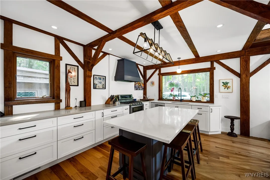 2054 Center St Street, Aurora, New York 14052, Aurora, New York 14052, 3 Bedrooms Bedrooms, 9 Rooms Rooms,2 BathroomsBathrooms,Residential,Closed,2054 Center St Street, Aurora, New York 14052,0,B1626284