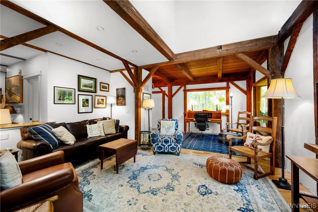 2054 Center St Street, Aurora, New York 14052, Aurora, New York 14052, 3 Bedrooms Bedrooms, 9 Rooms Rooms,2 BathroomsBathrooms,Residential,Closed,2054 Center St Street, Aurora, New York 14052,0,B1626284