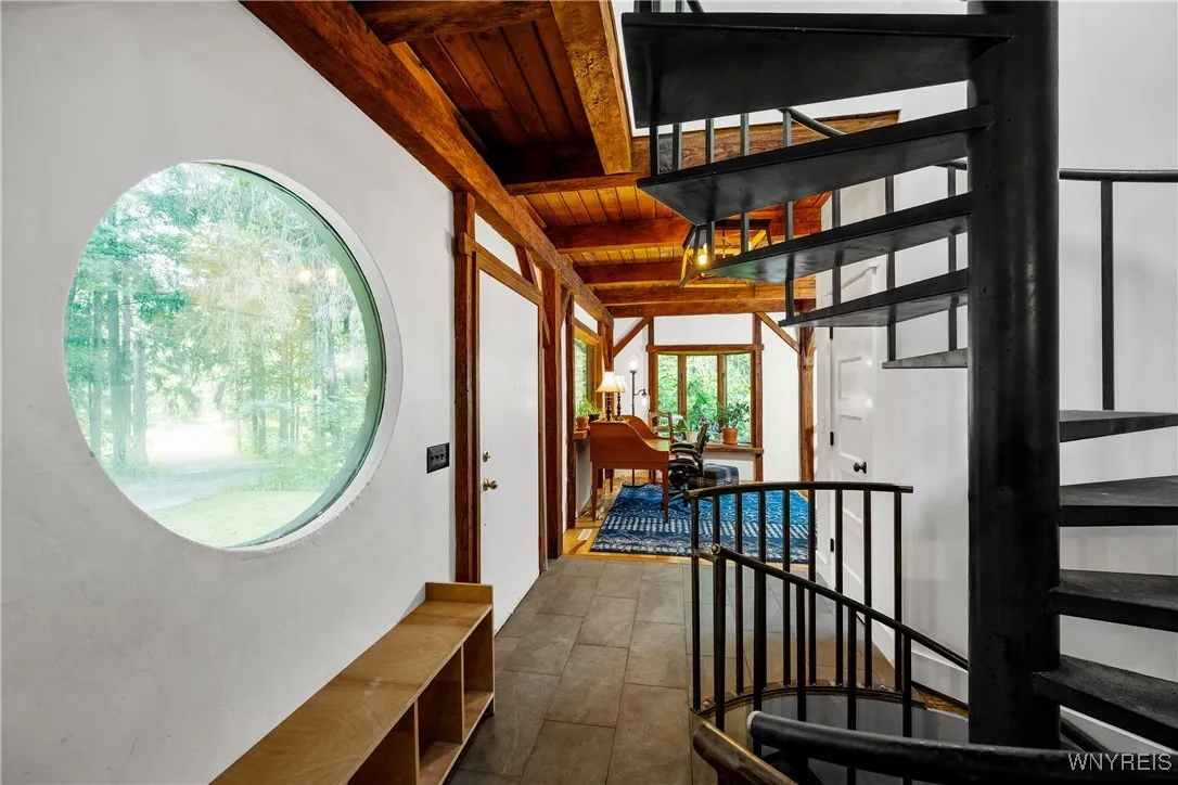 2054 Center St Street, Aurora, New York 14052, Aurora, New York 14052, 3 Bedrooms Bedrooms, 9 Rooms Rooms,2 BathroomsBathrooms,Residential,Closed,2054 Center St Street, Aurora, New York 14052,0,B1626284