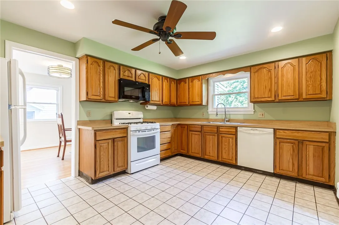229 Sylvan Road, Brighton, New York 14618, Brighton, New York 14618, 3 Bedrooms Bedrooms, 11 Rooms Rooms,2 BathroomsBathrooms,Residential,For Sale,229 Sylvan Road, Brighton, New York 14618,0,R1627504