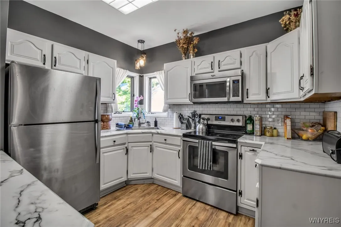 174 Pine Street, North Tonawanda, New York 14120, North Tonawanda, New York 14120, 3 Bedrooms Bedrooms, 6 Rooms Rooms,1 BathroomBathrooms,Residential,For Sale,174 Pine Street, North Tonawanda, New York 14120,B1627477