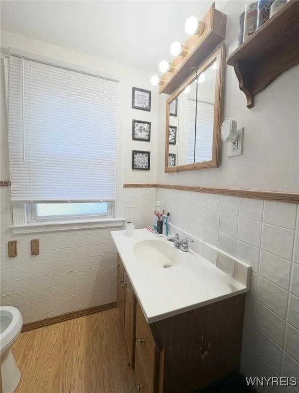 235 Harrison Avenue, Tonawanda, New York 14223, Tonawanda, New York 14223, 4 Bedrooms Bedrooms, 8 Rooms Rooms,1 BathroomBathrooms,Residential,For Sale,235 Harrison Avenue, Tonawanda, New York 14223,B1627248