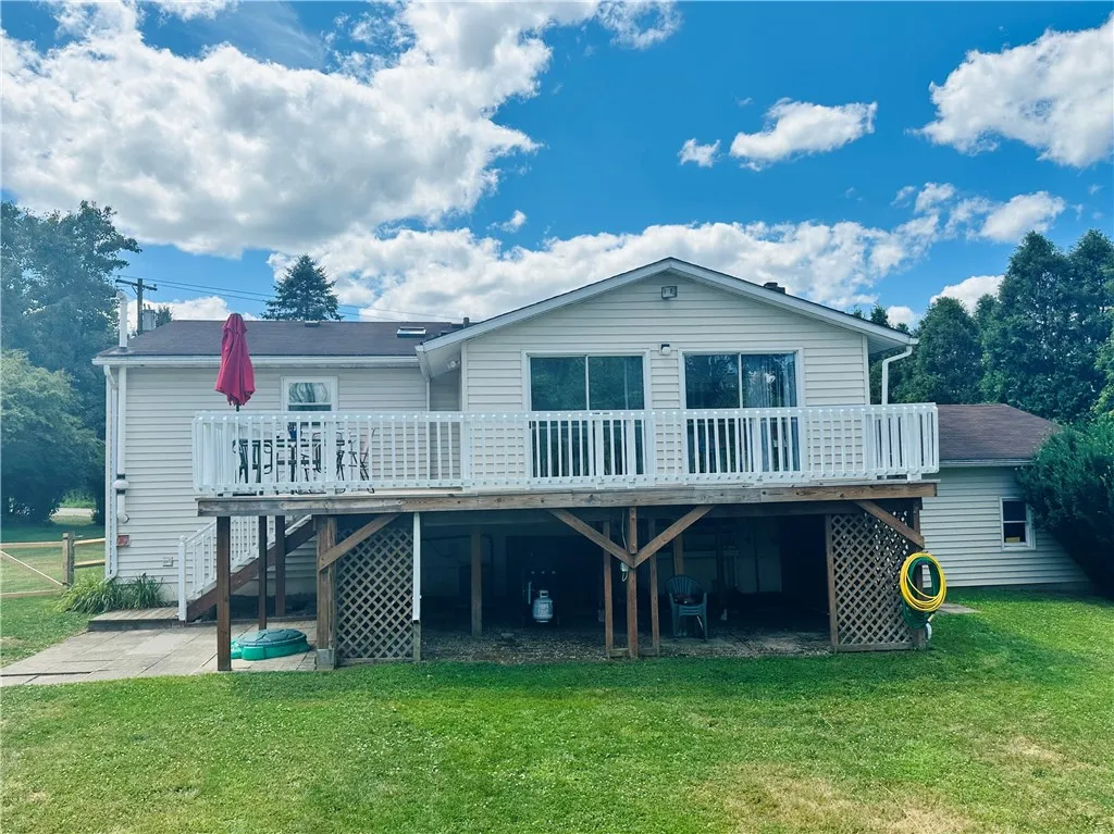 888 Harris Hill Road, Big Flats, New York 14903, Big Flats, New York 14903, 4 Bedrooms Bedrooms, 10 Rooms Rooms,2 BathroomsBathrooms,Residential,Closed,888 Harris Hill Road, Big Flats, New York 14903,0,R1625444