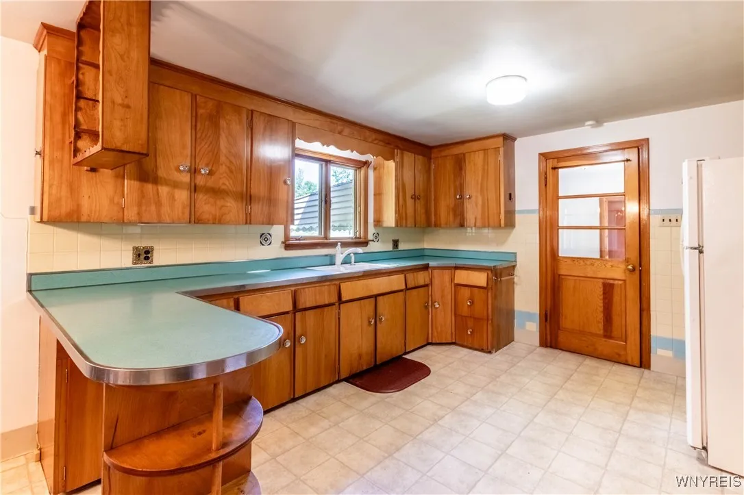 49 Bielak Road, Orchard Park, New York 14127, Orchard Park, New York 14127, 4 Bedrooms Bedrooms, 9 Rooms Rooms,2 BathroomsBathrooms,Residential,For Sale,49 Bielak Road, Orchard Park, New York 14127,B1627529