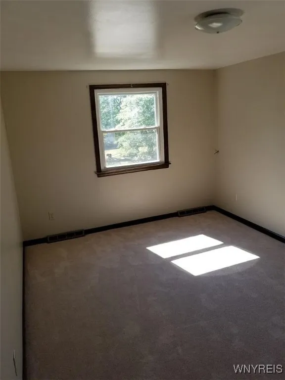 154 Fairgreen Drive, Amherst, New York 14228, Amherst, New York 14228, 6 Bedrooms Bedrooms, ,2 BathroomsBathrooms,Residential,Closed,154 Fairgreen Drive, Amherst, New York 14228,0,B1626487