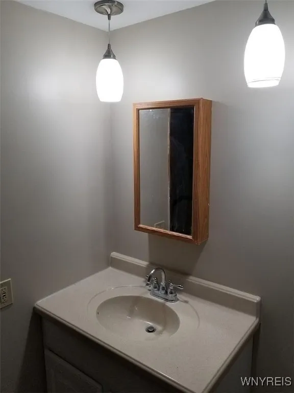 154 Fairgreen Drive, Amherst, New York 14228, Amherst, New York 14228, 6 Bedrooms Bedrooms, ,2 BathroomsBathrooms,Residential,Closed,154 Fairgreen Drive, Amherst, New York 14228,0,B1626487
