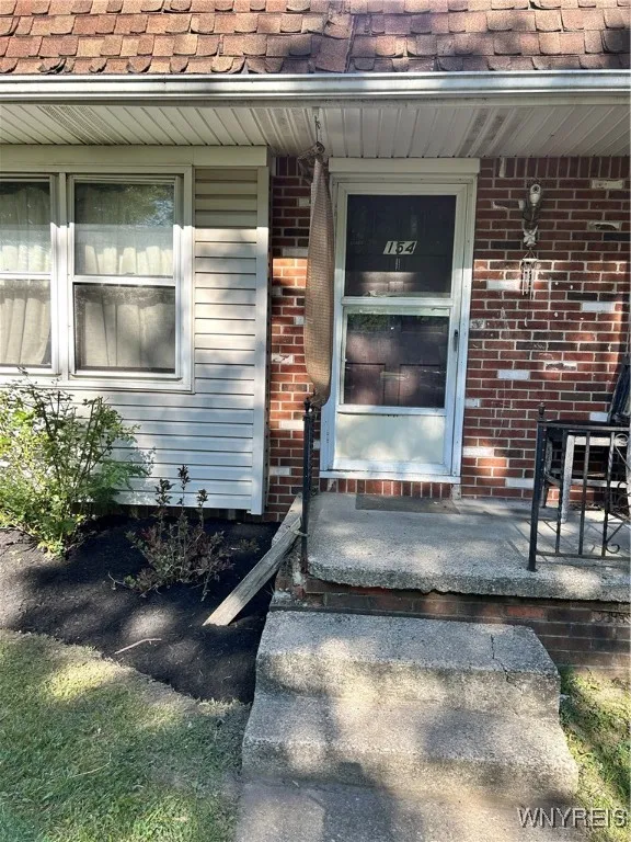 154 Fairgreen Drive, Amherst, New York 14228, Amherst, New York 14228, 6 Bedrooms Bedrooms, ,2 BathroomsBathrooms,Residential,Closed,154 Fairgreen Drive, Amherst, New York 14228,0,B1626487