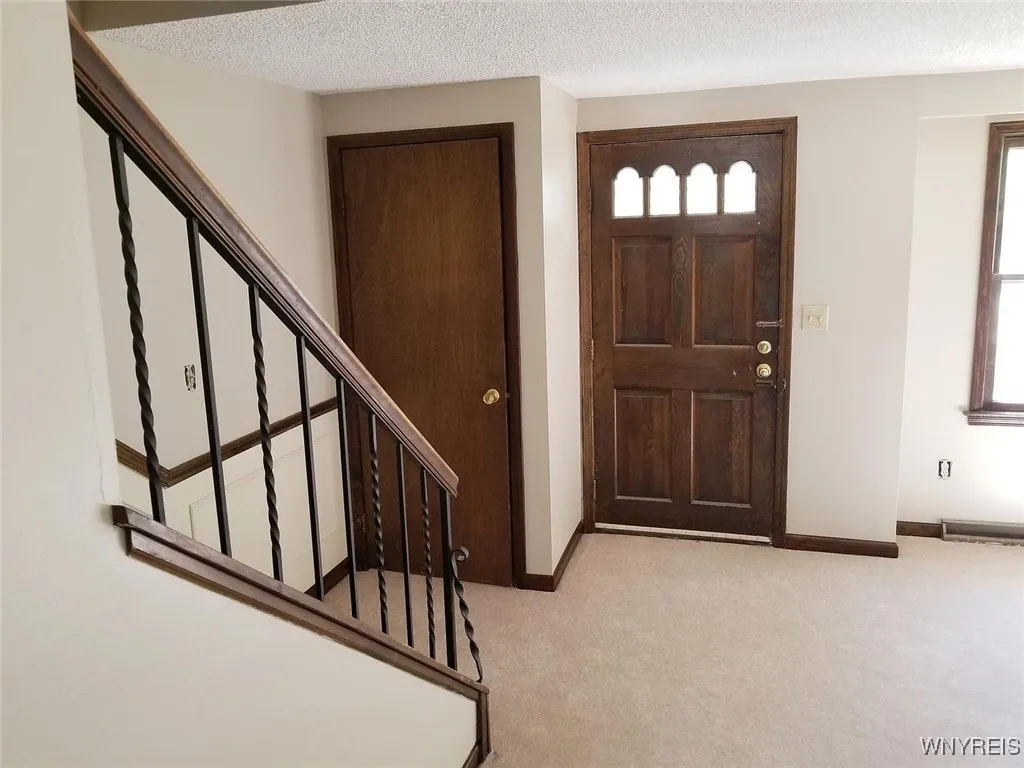 154 Fairgreen Drive, Amherst, New York 14228, Amherst, New York 14228, 6 Bedrooms Bedrooms, ,2 BathroomsBathrooms,Residential,Closed,154 Fairgreen Drive, Amherst, New York 14228,0,B1626487