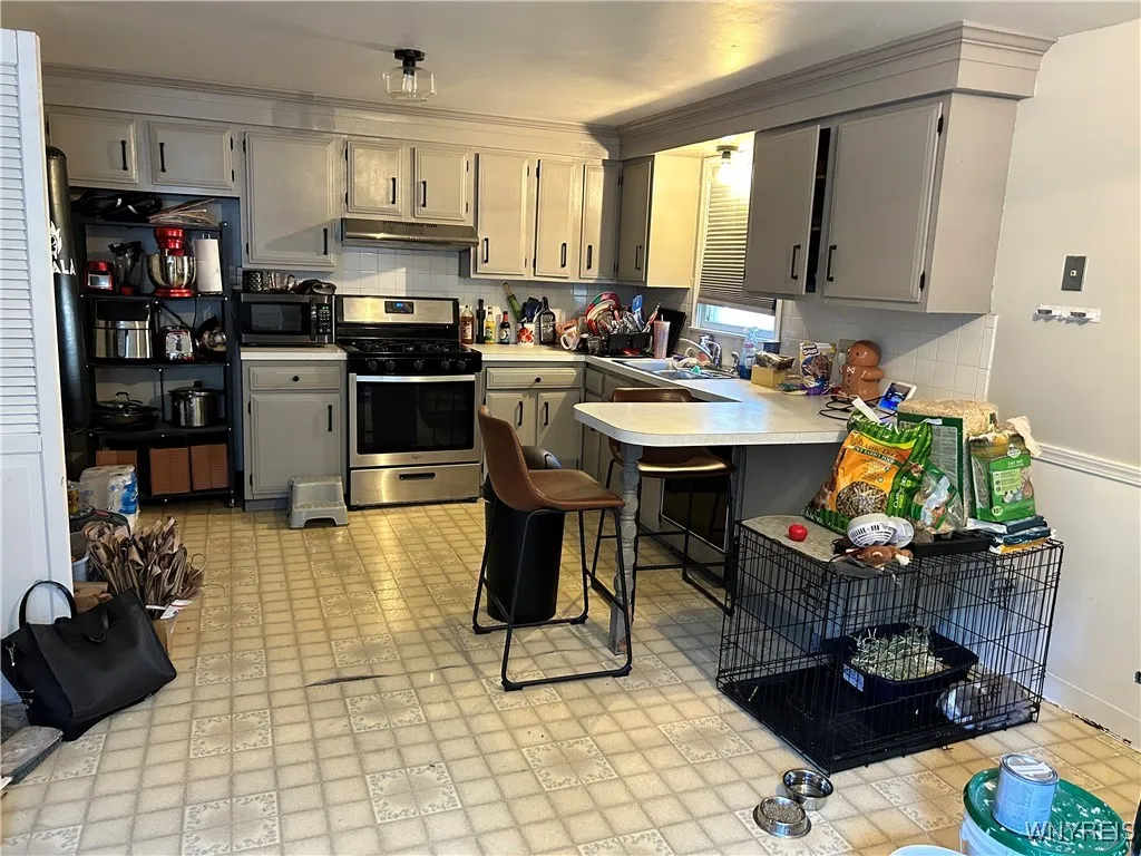 154 Fairgreen Drive, Amherst, New York 14228, Amherst, New York 14228, 6 Bedrooms Bedrooms, ,2 BathroomsBathrooms,Residential,Closed,154 Fairgreen Drive, Amherst, New York 14228,0,B1626487