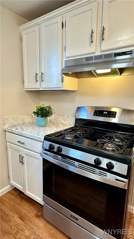 Gas stove is included