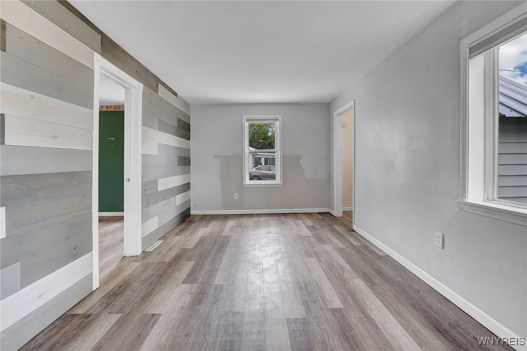 4111 Burke Parkway, Hamburg, New York 14219, Hamburg, New York 14219, 3 Bedrooms Bedrooms, 5 Rooms Rooms,1 BathroomBathrooms,Residential,For Sale,4111 Burke Parkway, Hamburg, New York 14219,B1625560