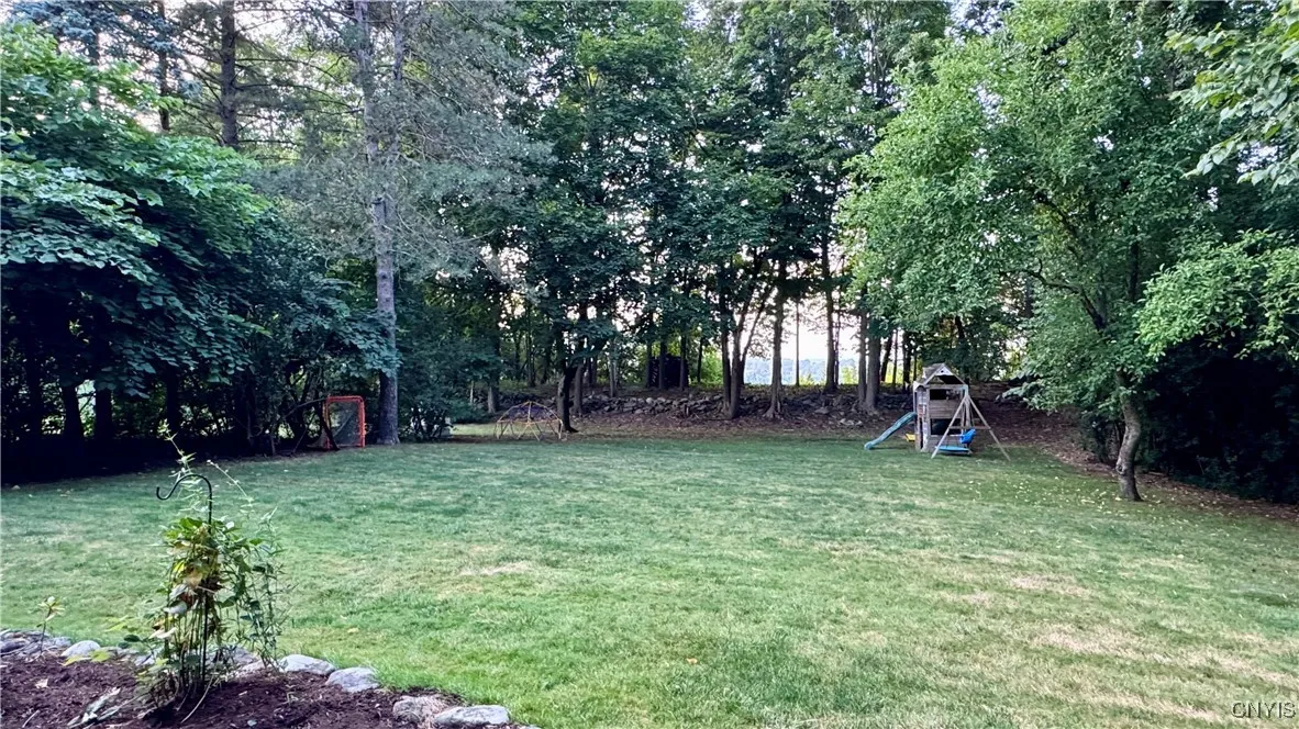 132 Cedar Heights Drive, Dewitt, New York 13078, De Witt, New York 13078, 4 Bedrooms Bedrooms, 8 Rooms Rooms,2 BathroomsBathrooms,Residential,Closed,132 Cedar Heights Drive, Dewitt, New York 13078,0,S1627517