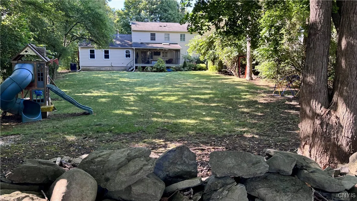 132 Cedar Heights Drive, Dewitt, New York 13078, De Witt, New York 13078, 4 Bedrooms Bedrooms, 8 Rooms Rooms,2 BathroomsBathrooms,Residential,Closed,132 Cedar Heights Drive, Dewitt, New York 13078,0,S1627517