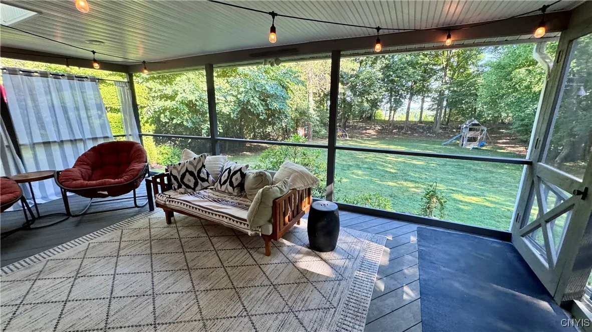 132 Cedar Heights Drive, Dewitt, New York 13078, De Witt, New York 13078, 4 Bedrooms Bedrooms, 8 Rooms Rooms,2 BathroomsBathrooms,Residential,Closed,132 Cedar Heights Drive, Dewitt, New York 13078,0,S1627517