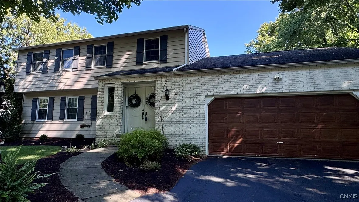 132 Cedar Heights Drive, Dewitt, New York 13078, De Witt, New York 13078, 4 Bedrooms Bedrooms, 8 Rooms Rooms,2 BathroomsBathrooms,Residential,Closed,132 Cedar Heights Drive, Dewitt, New York 13078,0,S1627517